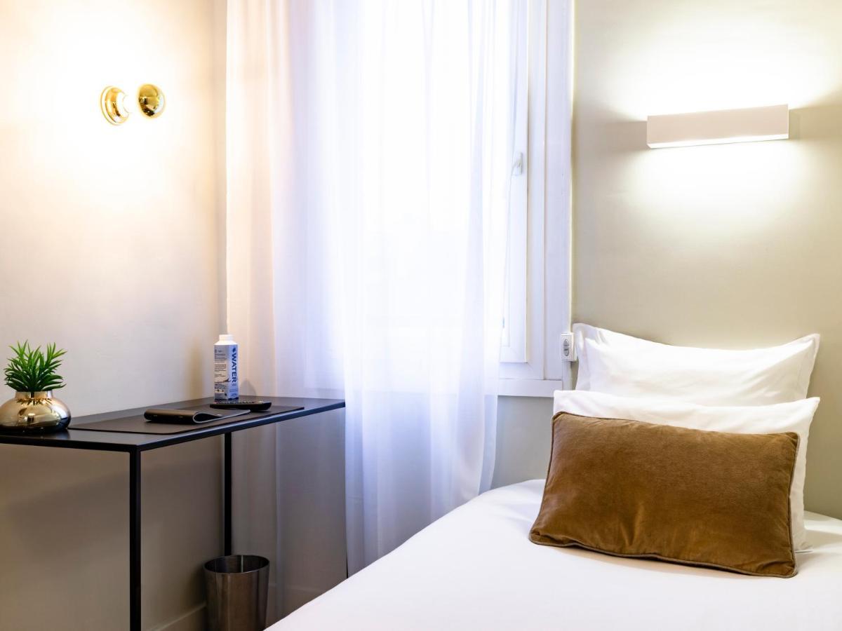 Moka Hotel Лорьян Экстерьер фото