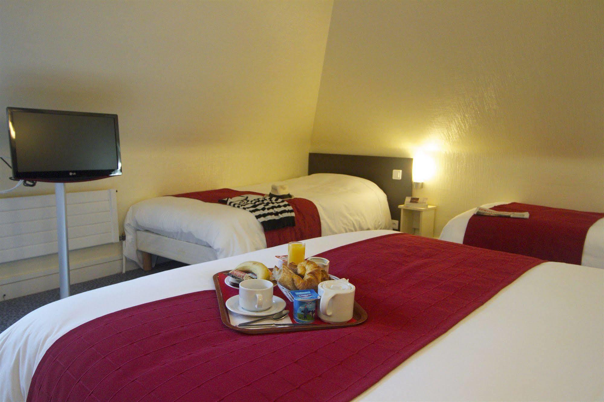 Moka Hotel Лорьян Экстерьер фото