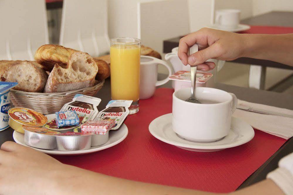 Moka Hotel Лорьян Экстерьер фото